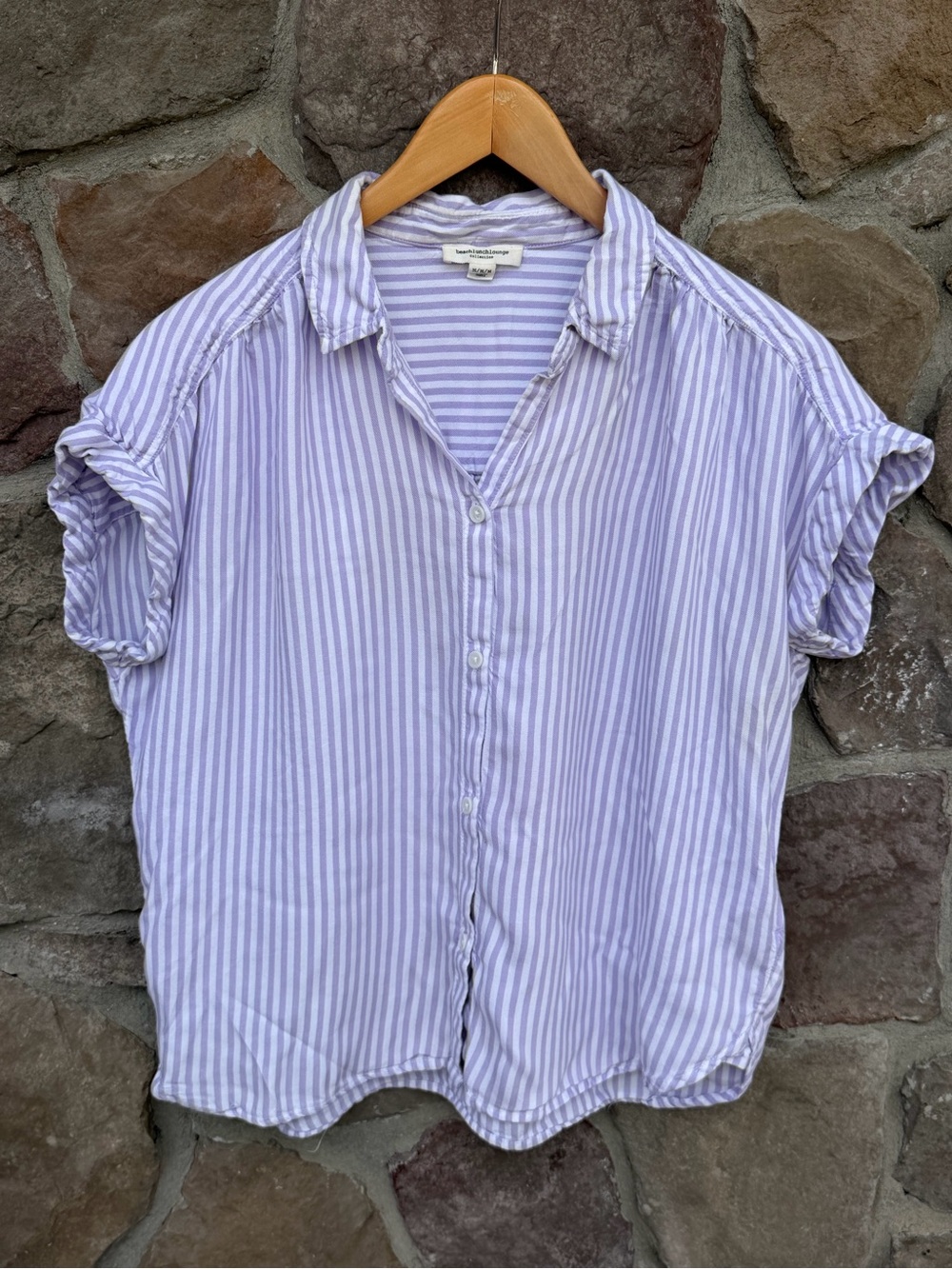 beachlunchlounge Lavender & White Striped Short-Sleeve Button-Down Shirt